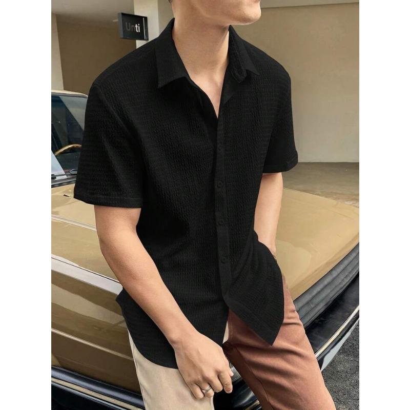 Men Turn Down Collar Short Sleeve Button Up Textured Fabric Casual Regular Fit Daily Shirt S чорний
Men Turn Down Collar Short Sleeve Button Up Textured Fabric Casual Regular Fit Daily Shirt S чорний