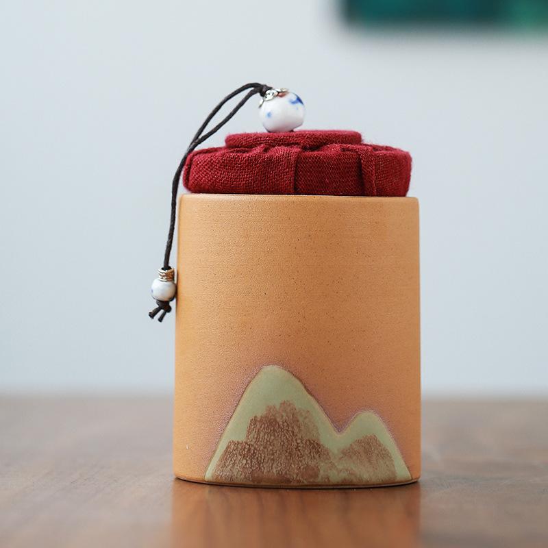 Расписанная вручную керамическая коробка для чая в горном стиле, органайзер для хранения, контейнеры ручной работы, переносные чайницы, аксессуары для кафе, украшения
Расписанная вручную керамическая коробка для чая в горном стиле, органайзер для хранения, контейнеры ручной работы, переносные чайницы, аксессуары для кафе, украшения