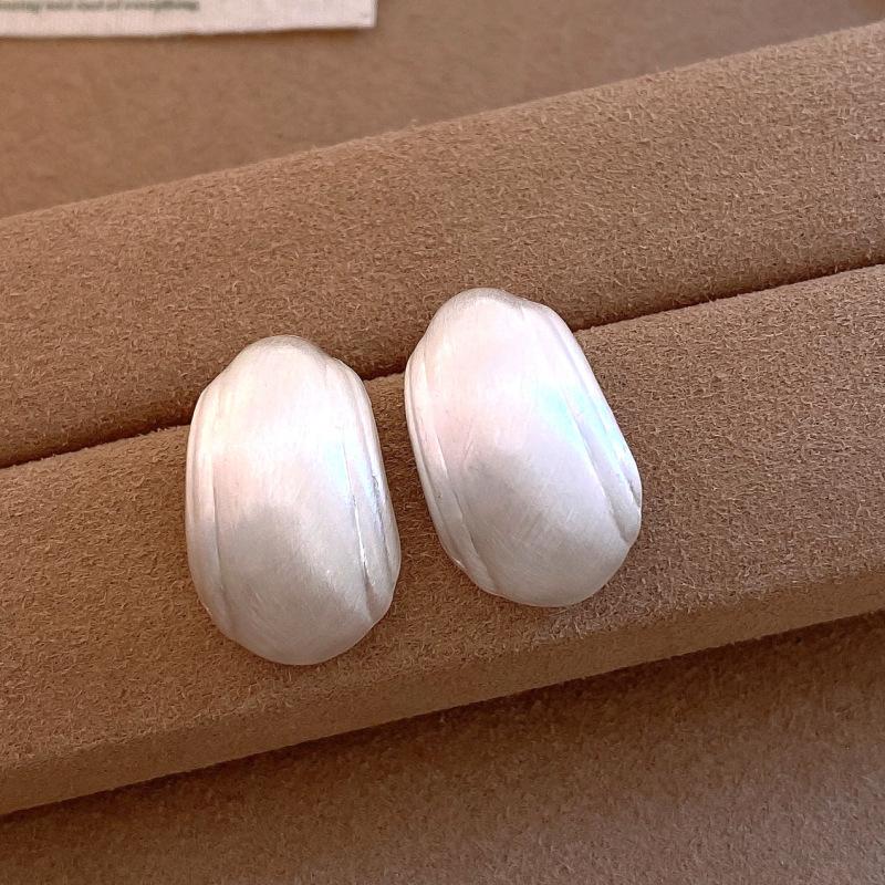 pleated geometric stud earrings cold wind personality trend temperament earrings earrings light luxury niche earrings women
pleated geometric stud earrings cold wind personality trend temperament earrings earrings light luxury niche earrings women