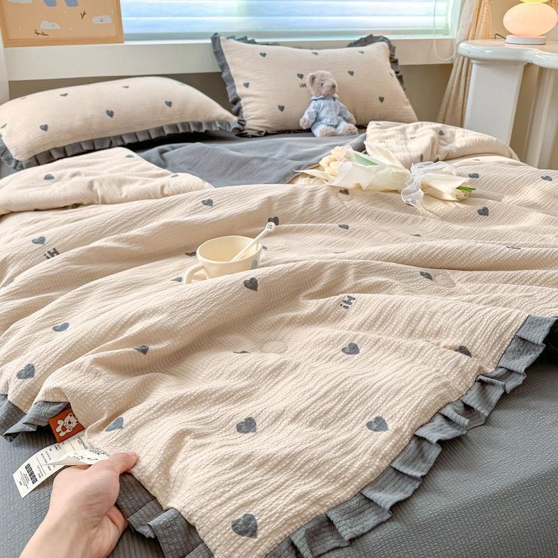 Summer Thin Quilt Machine Washable Air-Conditioning Blanket INS Single Twin Summer Cool Quilt Spring Autumn Blanket 150x200cm
Summer Thin Quilt Machine Washable Air-Conditioning Blanket INS Single Twin Summer Cool Quilt Spring Autumn Blanket 150x200cm