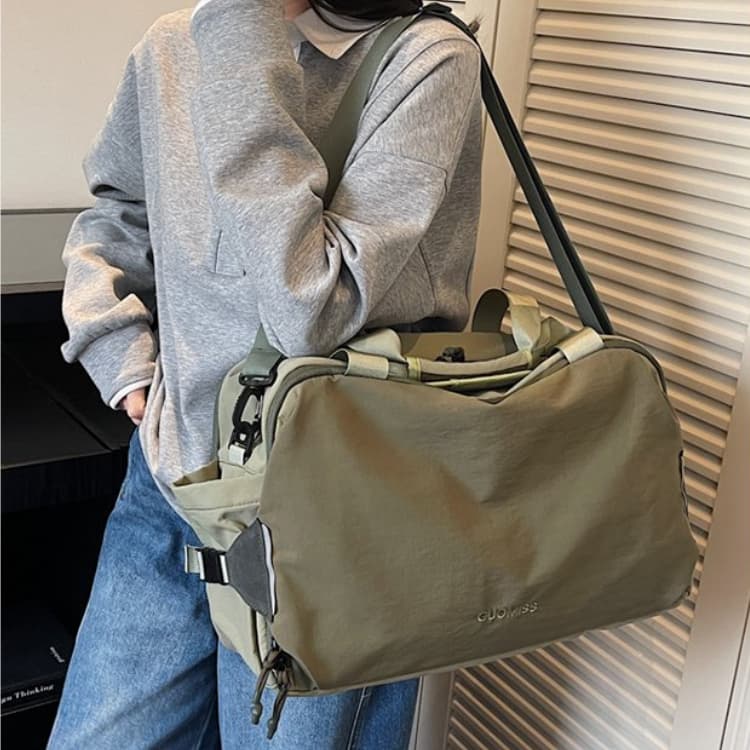 Multifunctional large-capacity sports travel bag for women зелений
Multifunctional large-capacity sports travel bag for women зелений
