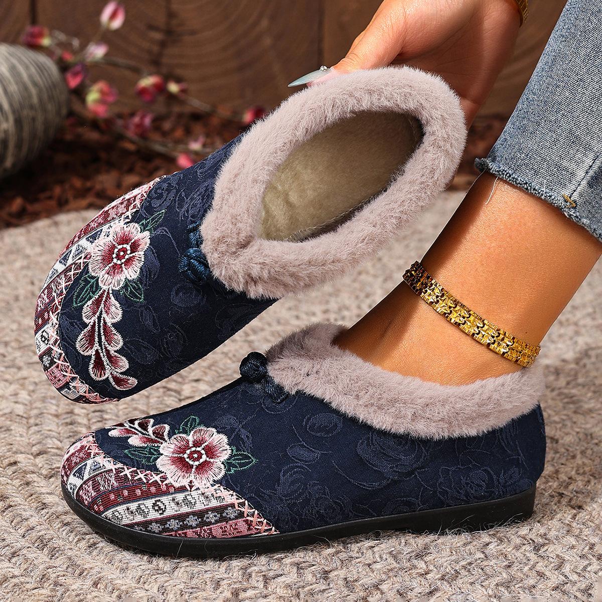 Women s fashion versatile warm ethnic style embroidery comfortable soft elastic shock-absorbing non-slip cotton shoes 43
Women s fashion versatile warm ethnic style embroidery comfortable soft elastic shock-absorbing non-slip cotton shoes 43