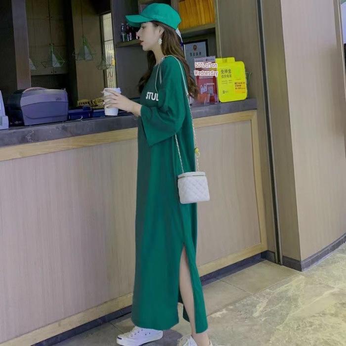 Plus Size Over-the-Knee Summer T-Shirt Dress - Long, Loose, and Comfortable 2XL зелёный
Plus Size Over-the-Knee Summer T-Shirt Dress - Long, Loose, and Comfortable 2XL зелёный