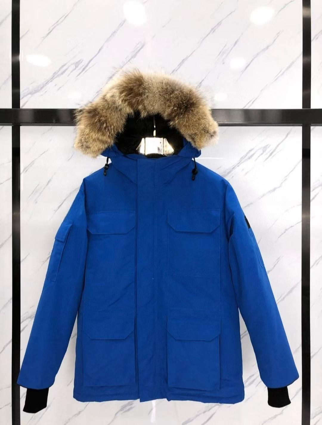Унісекс пухова куртка Canada Goose Expedition з хутром вовка XS синій
Унісекс пухова куртка Canada Goose Expedition з хутром вовка XS синій