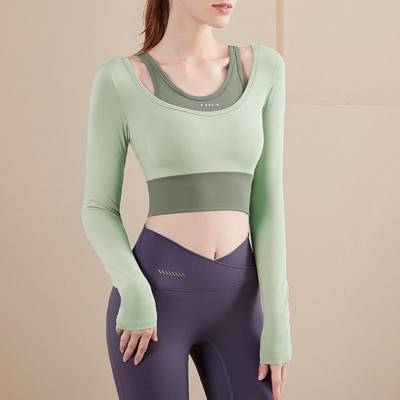 Женский топ для йоги с длинными рукавами и накладками на грудь — быстросохнущий, имитация двух частей для занятий спортом, бега и пилатеса. S
Женский топ для йоги с длинными рукавами и накладками на грудь — быстросохнущий, имитация двух частей для занятий спортом, бега и пилатеса. S