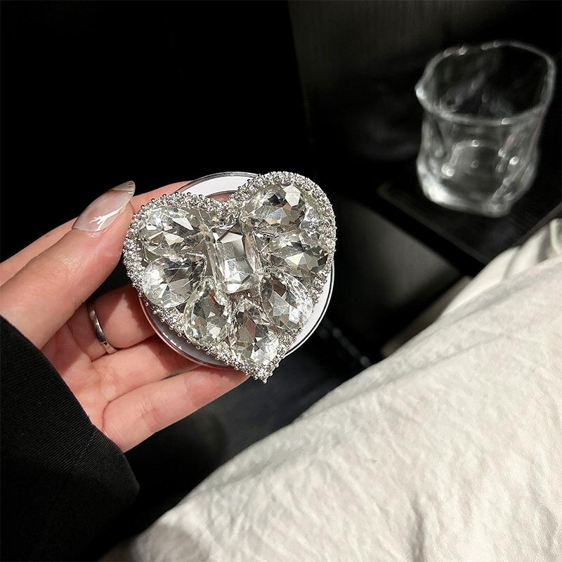 Cartoon Cute Little Animal Full Of Diamond Cat Claws Love Magnetic Attraction Girl Colored Gemstone Mobile Phone Holder Desktop Gas
Cartoon Cute Little Animal Full Of Diamond Cat Claws Love Magnetic Attraction Girl Colored Gemstone Mobile Phone Holder Desktop Gas