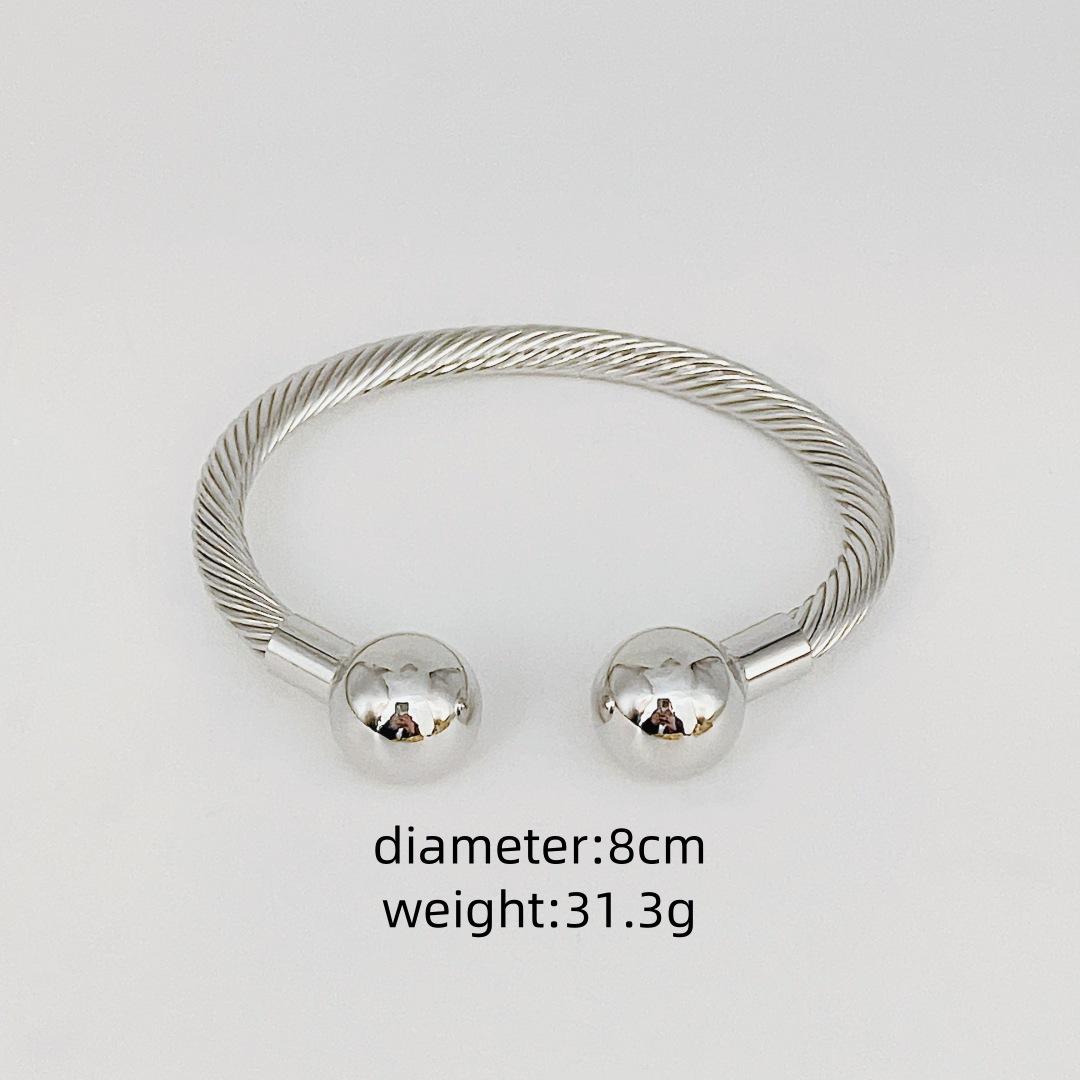 Французский хит продаж ретро открывающийся золотой круглый бисерный браслет с закрученной нитью открывающийся регулируемый простой браслет ретро браслет серебряный
Французский хит продаж ретро открывающийся золотой круглый бисерный браслет с закрученной нитью открывающийся регулируемый простой браслет ретро браслет серебряный