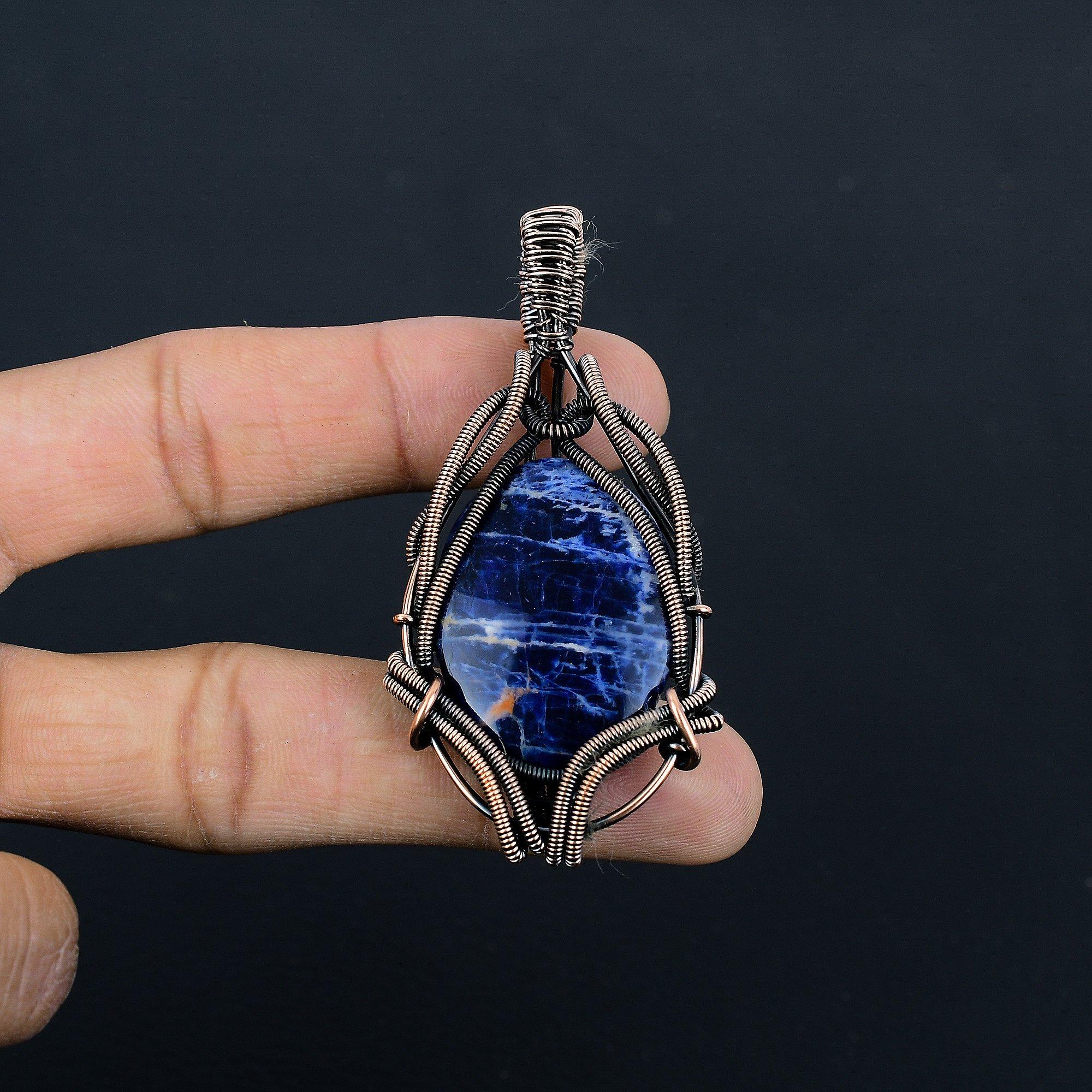 Кулон из содалита, Ювелирное украшение-подвеска, обернутая медной проволокой 999 пробы, Ювелирное изделие ручной работы, Подвеска с камнем-талисманом, Подарок для него 2.55 Inches
Кулон из содалита, Ювелирное украшение-подвеска, обернутая медной проволокой 999 пробы, Ювелирное изделие ручной работы, Подвеска с камнем-талисманом, Подарок для него 2.55 Inches