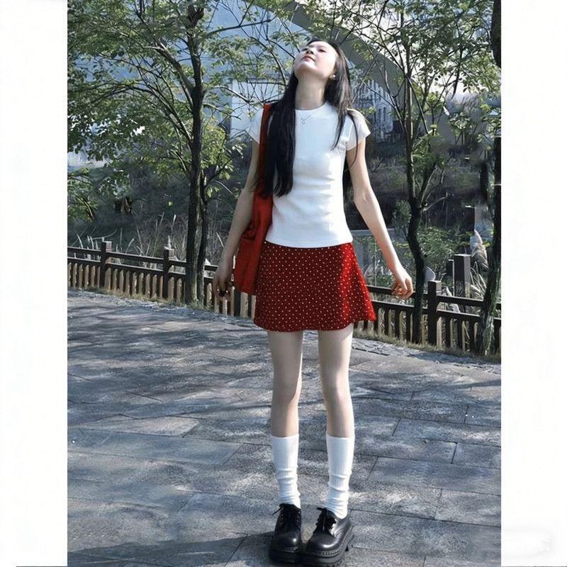 Red polka dot skirt miu department dopamine small man pinching waist hip skirt set short skirt a word skirt female summer S
Red polka dot skirt miu department dopamine small man pinching waist hip skirt set short skirt a word skirt female summer S