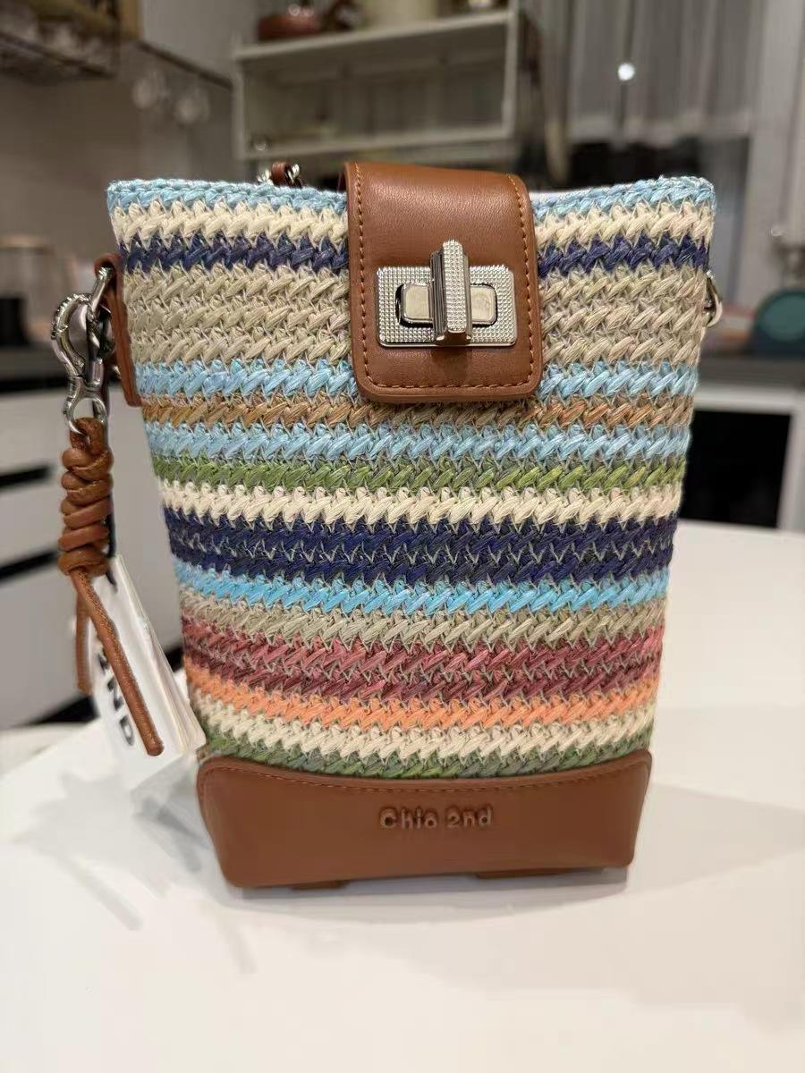 Nanfeng versatile trend rainbow bridge bucket bag women s 2025 new autumn and winter small bag woven shoulder messenger bag
Nanfeng versatile trend rainbow bridge bucket bag women s 2025 new autumn and winter small bag woven shoulder messenger bag