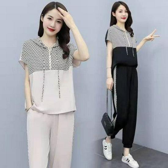 Women s Fashionable Summer Hooded Sweatshirt & Harem Pants Two-Piece Set - Slimming Color Block Design 2X Large
Women s Fashionable Summer Hooded Sweatshirt & Harem Pants Two-Piece Set - Slimming Color Block Design 2X Large