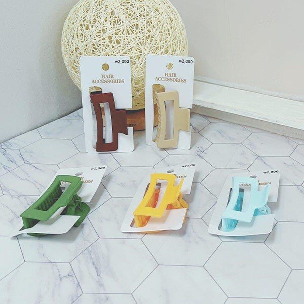 Mno (Abm Wholesale Call) Clip Pin 05 (Random Color)
Mno (Abm Wholesale Call) Clip Pin 05 (Random Color)