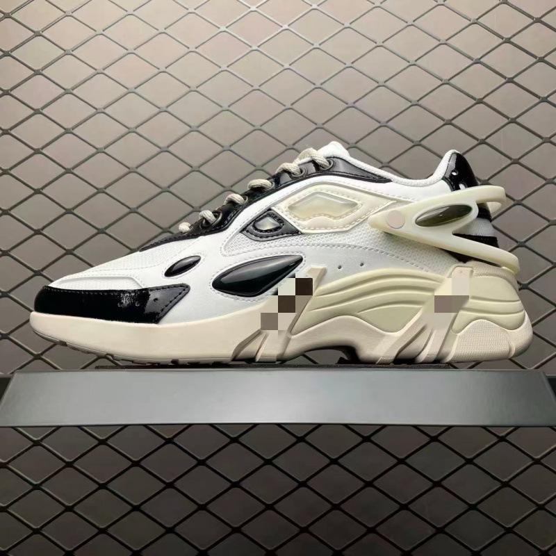 RAF SIMONS Cylon-21 Ретро Повседневные Беговые Кроссовки для Мужчин и Женщин 42
RAF SIMONS Cylon-21 Ретро Повседневные Беговые Кроссовки для Мужчин и Женщин 42