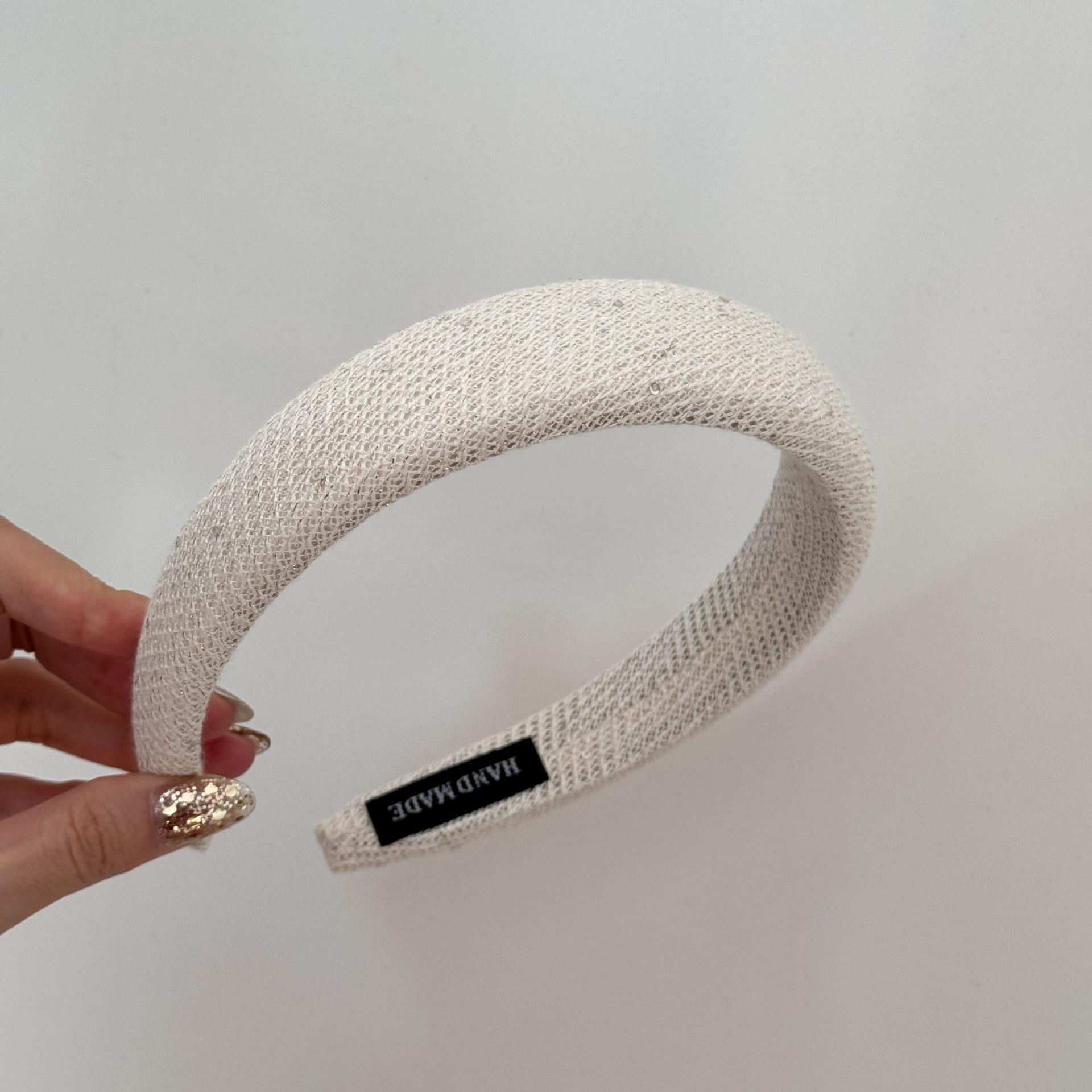 Small Fragrance Sequin Hairband for Ladies - Elegant High-top Headband with Hair Pressing Function for Washing and Styling The Hair. бежевий
Small Fragrance Sequin Hairband for Ladies - Elegant High-top Headband with Hair Pressing Function for Washing and Styling The Hair. бежевий