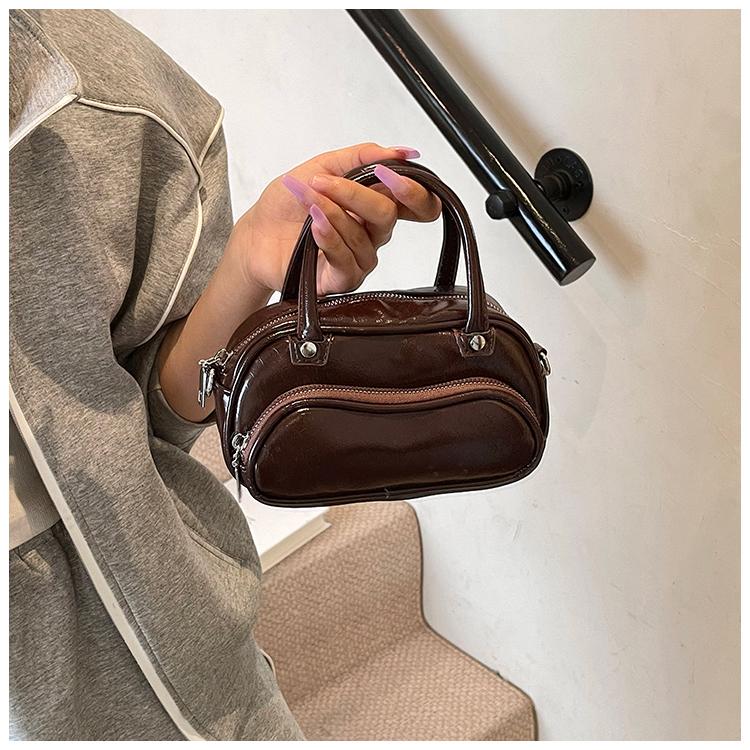 2025 New Trendy Versatile Women s Small Handbags Luxury Female Commuter Single Shoulder Bags Cute Crossbody Shoulder Purse
2025 New Trendy Versatile Women s Small Handbags Luxury Female Commuter Single Shoulder Bags Cute Crossbody Shoulder Purse
