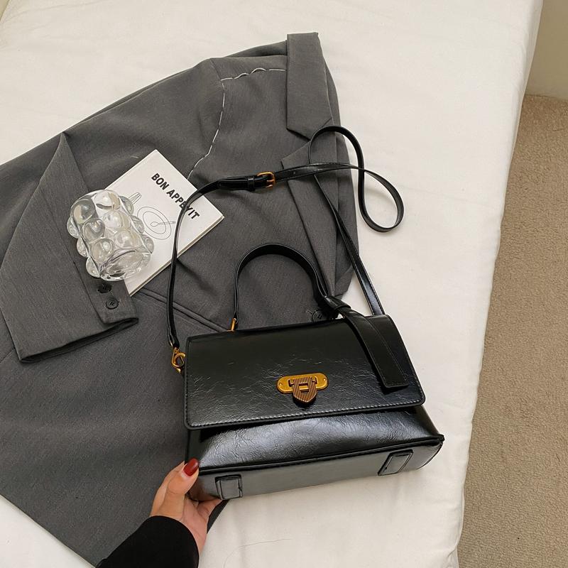 Designer PU Leather Crossbody Bag For Women 2025 Large Capacity Shoulder Messenger Bag Lady Flap Small Handbag Travel Bag Black 30cm)) чёрный
Designer PU Leather Crossbody Bag For Women 2025 Large Capacity Shoulder Messenger Bag Lady Flap Small Handbag Travel Bag Black 30cm)) чёрный