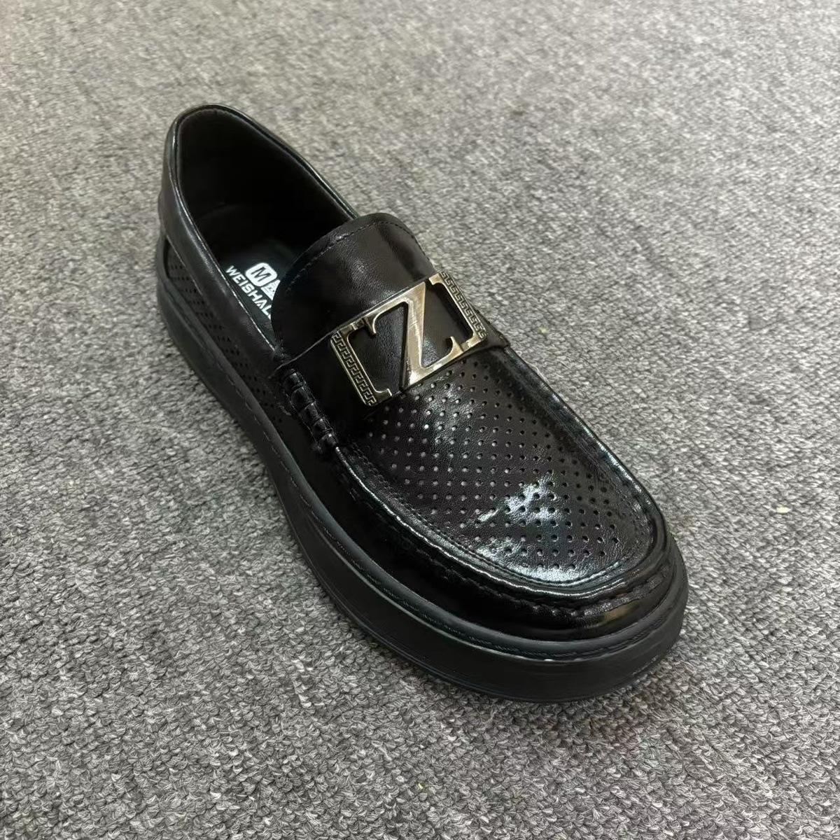 Summer hollow leather round head thick sole one pedal loafers Doudou men s shoes business versatile casual comfortable 44
Summer hollow leather round head thick sole one pedal loafers Doudou men s shoes business versatile casual comfortable 44