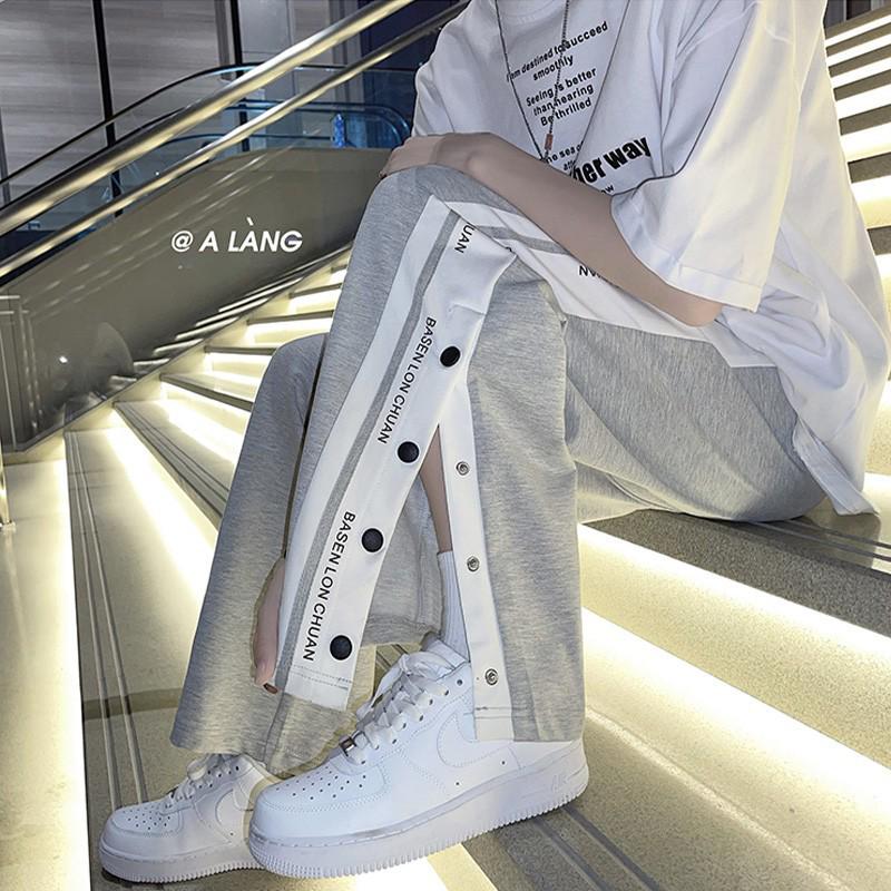 Чоловічі модні смугасті повсякденні спортивні штани: Весна та Осінь, Вільний Крій, На Ґудзиках, Гонконзький Стиль. XL
Чоловічі модні смугасті повсякденні спортивні штани: Весна та Осінь, Вільний Крій, На Ґудзиках, Гонконзький Стиль. XL