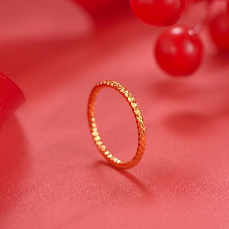 Women s Gold Starry Crushed Ice Ring - Thin Plain Band Size 7
Women s Gold Starry Crushed Ice Ring - Thin Plain Band Size 7