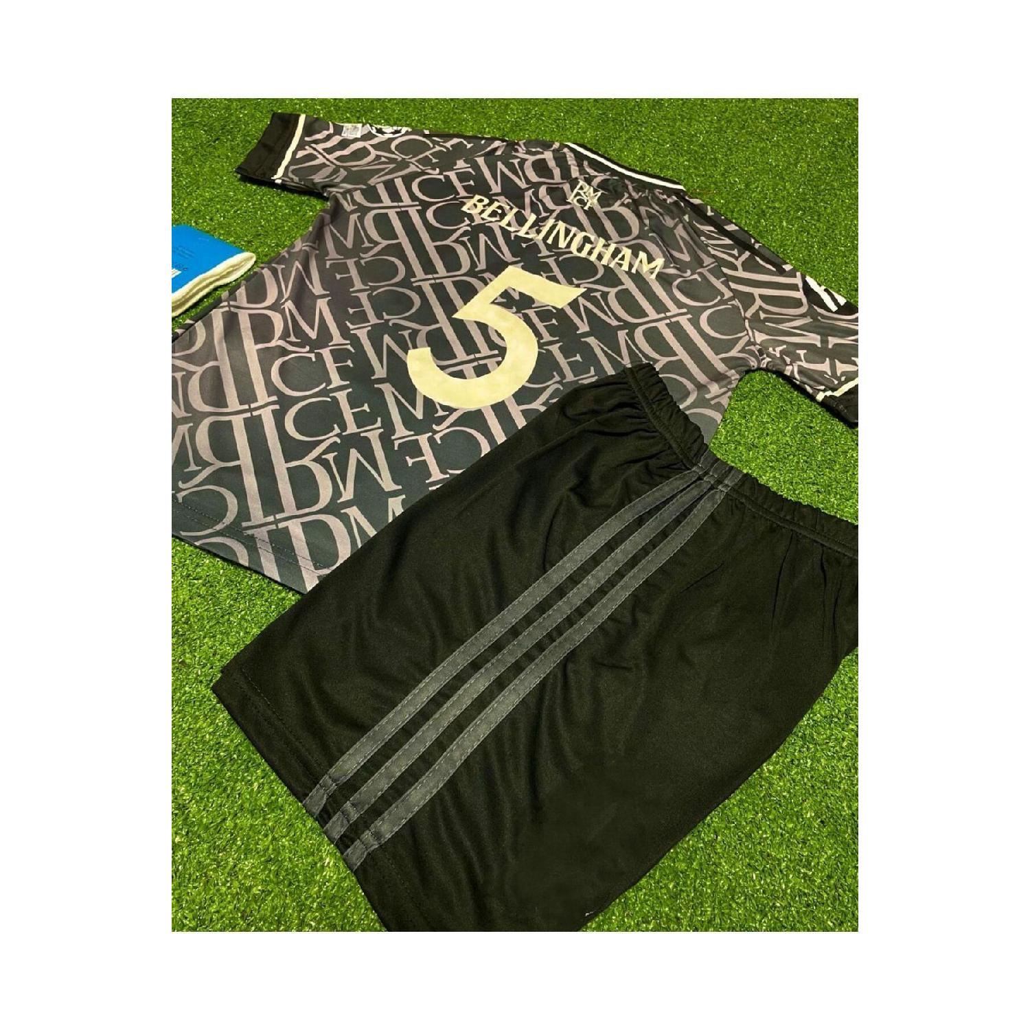 Jude Bellingham 2024/25 New Season Alternative Kids Jersey (third Shirt) 5-6 Yaş чёрный
Jude Bellingham 2024/25 New Season Alternative Kids Jersey (third Shirt) 5-6 Yaş чёрный