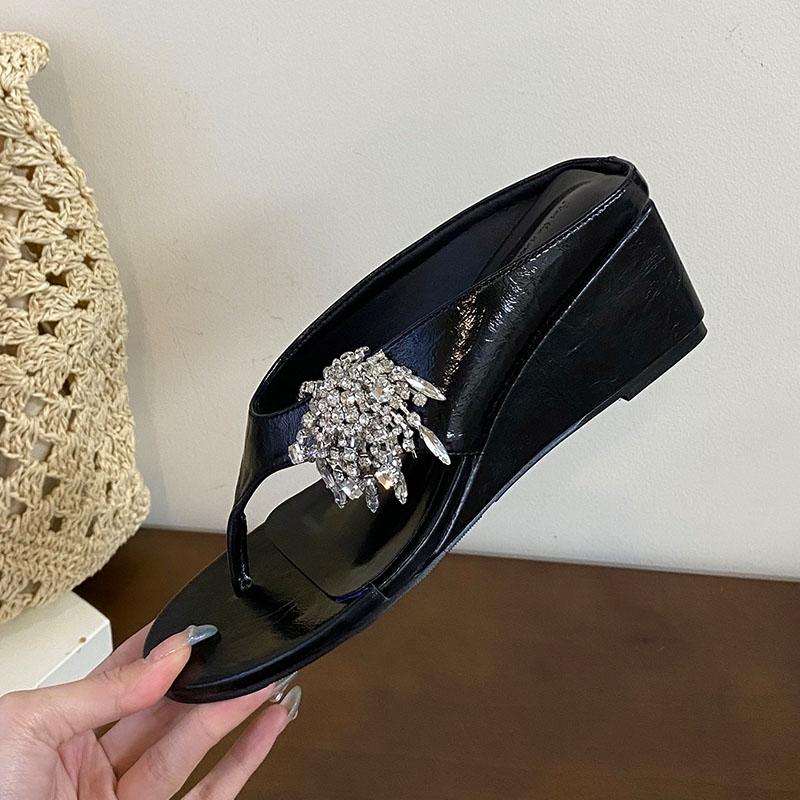 Мода Роскошная Мода Стразы Женские Клинья Шлепанцы Обувь Женские Шлепанцы На Каблуке Сандалии Шлепанцы Слайды Обувь Для Дам 35 чёрный
Мода Роскошная Мода Стразы Женские Клинья Шлепанцы Обувь Женские Шлепанцы На Каблуке Сандалии Шлепанцы Слайды Обувь Для Дам 35 чёрный