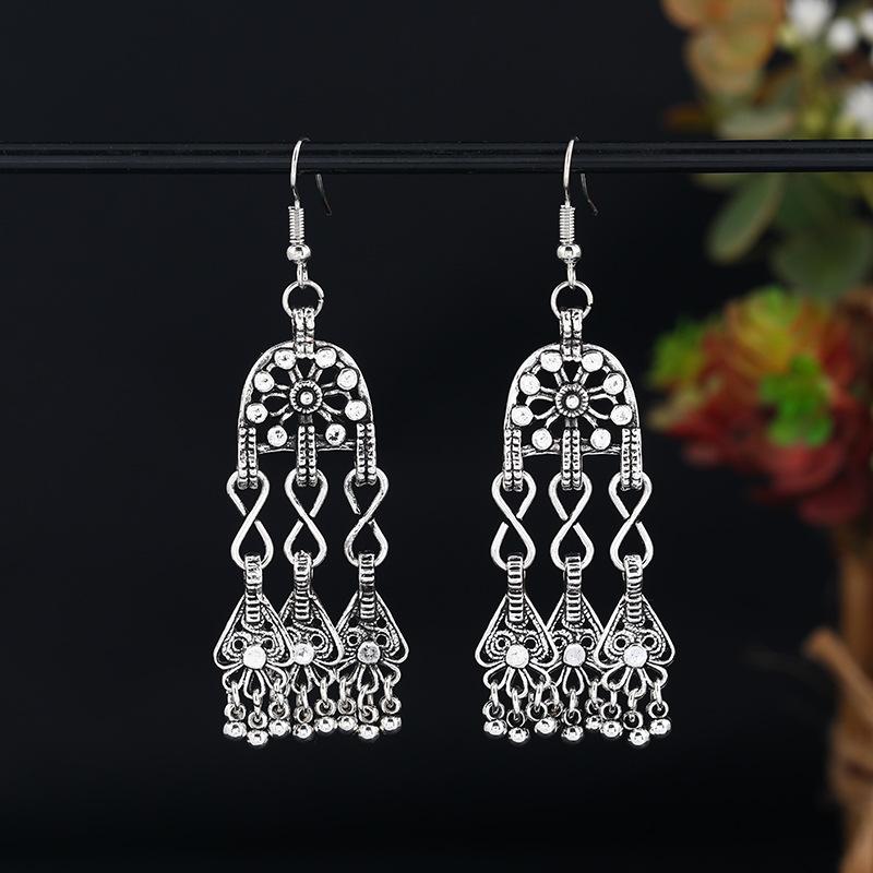 Нишевый дизайн Индия и Пакистан этнические серьги женские длинные кисточки богемные ретро темпераментные серьги персонализированные серьги
Нишевый дизайн Индия и Пакистан этнические серьги женские длинные кисточки богемные ретро темпераментные серьги персонализированные серьги