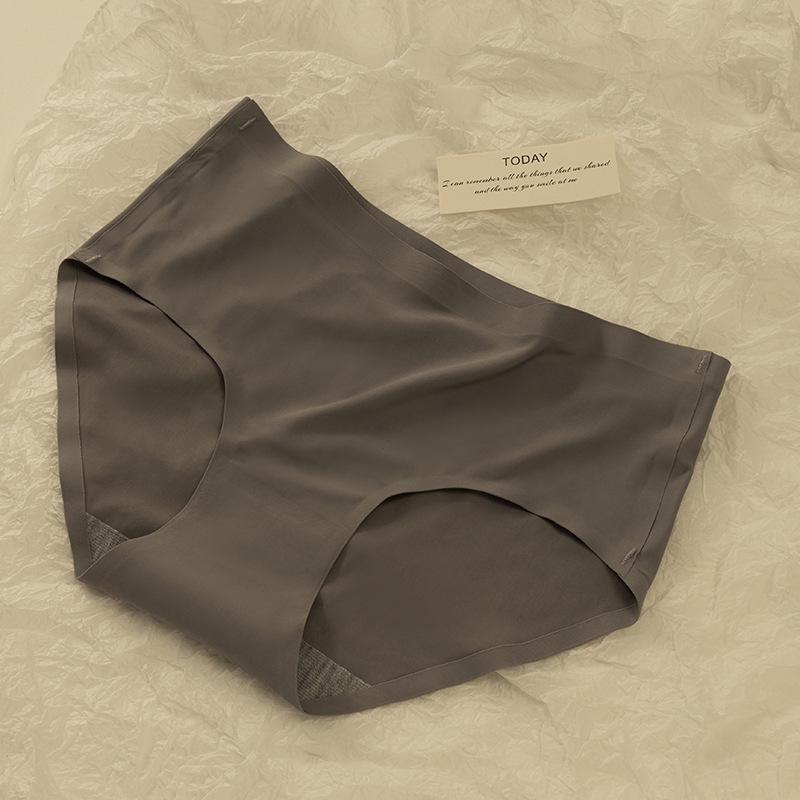 Новое женское бесшовное нижнее белье 810 Ice Silk: Летний дышащий, сексуальный, трехцветный дизайн.
Новое женское бесшовное нижнее белье 810 Ice Silk: Летний дышащий, сексуальный, трехцветный дизайн.