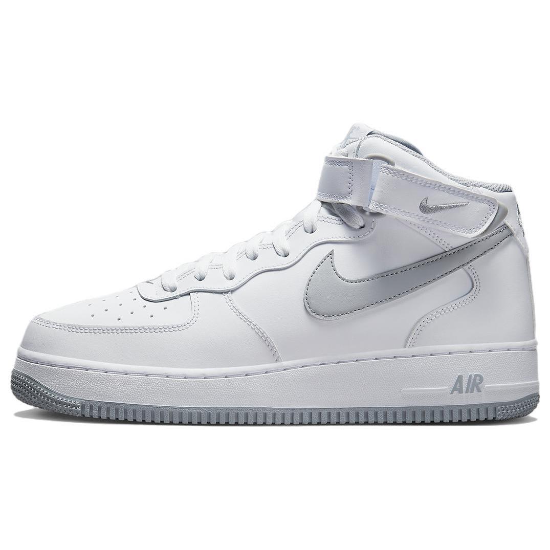 Новые Nike Air Force 1 Mid 07 Белый Волчий Серый DV0806-100 42
Новые Nike Air Force 1 Mid 07 Белый Волчий Серый DV0806-100 42