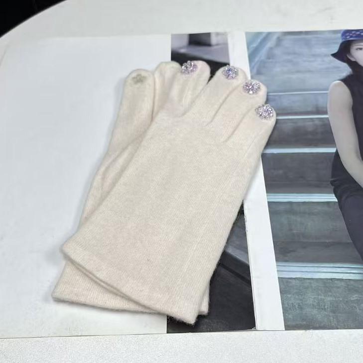 Japanese personalized creative DIY finger colored diamond knitted gloves, gem rhinestone diamond set Thanos manicure gloves One size fits all светло-бежевый
Japanese personalized creative DIY finger colored diamond knitted gloves, gem rhinestone diamond set Thanos manicure gloves One size fits all светло-бежевый