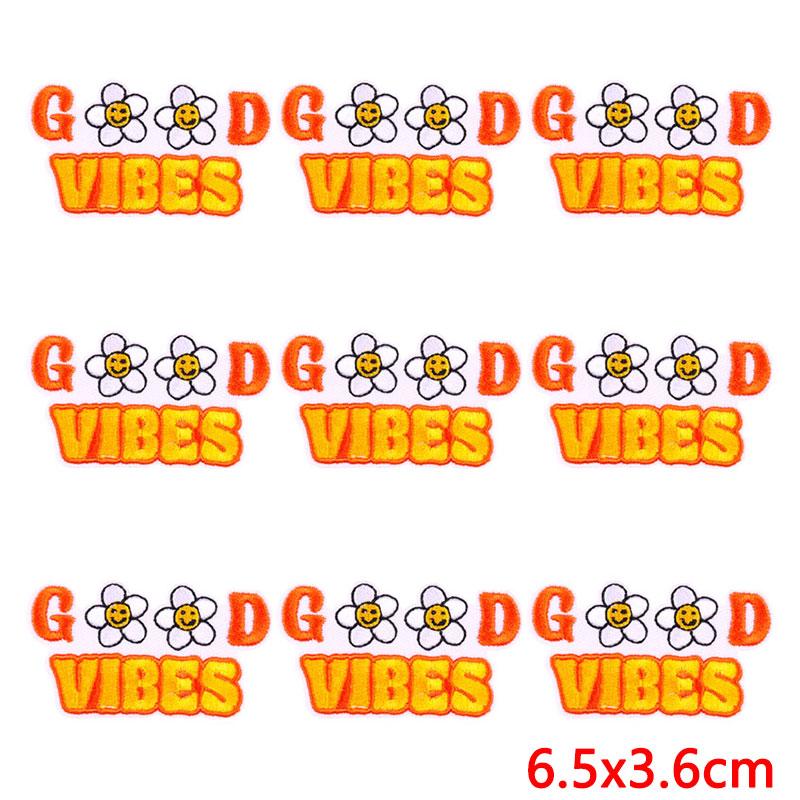 10 шт./лот оптовая продажа модные мультяшные нашивки утюгом на заплатки для одежды термоклеящиеся нашивки на одежду аппликация наклейки декор
10 шт./лот оптовая продажа модные мультяшные нашивки утюгом на заплатки для одежды термоклеящиеся нашивки на одежду аппликация наклейки декор