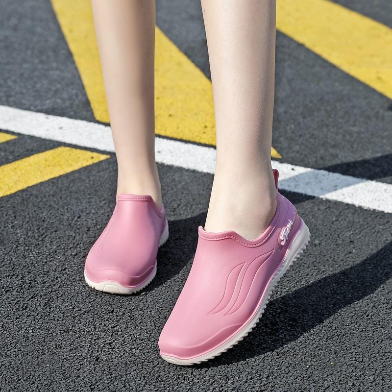 Shallow rain shoes women s fashion low-top rain boots four-season short tube non-slip waterproof shoes kitchen work rubber shoes wear-resistant 36
Shallow rain shoes women s fashion low-top rain boots four-season short tube non-slip waterproof shoes kitchen work rubber shoes wear-resistant 36