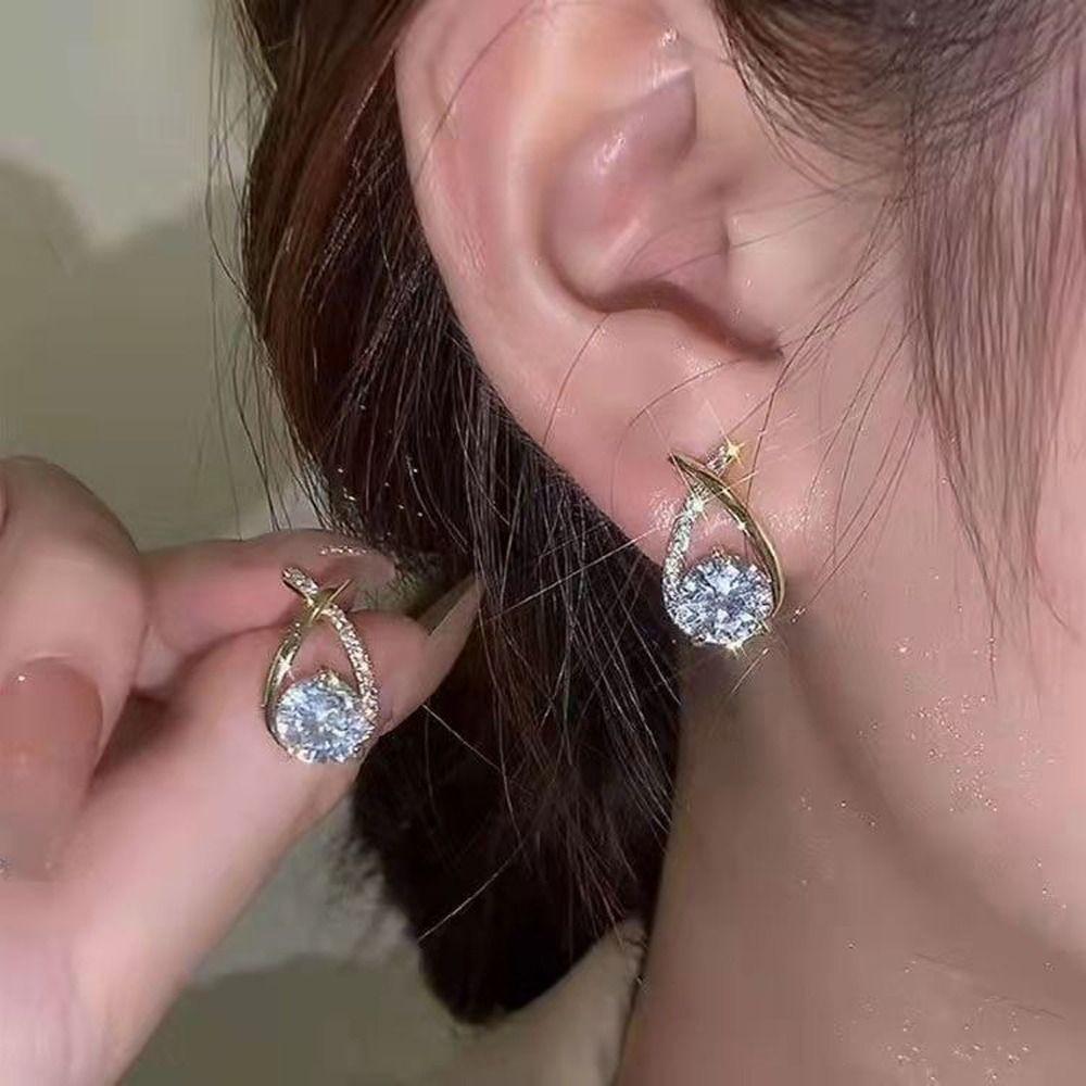 Niche Design Cross Girl Gift Stud Earrings Women Vintage Earrings Ear Studs Korean Style Earrings серебряный
Niche Design Cross Girl Gift Stud Earrings Women Vintage Earrings Ear Studs Korean Style Earrings серебряный