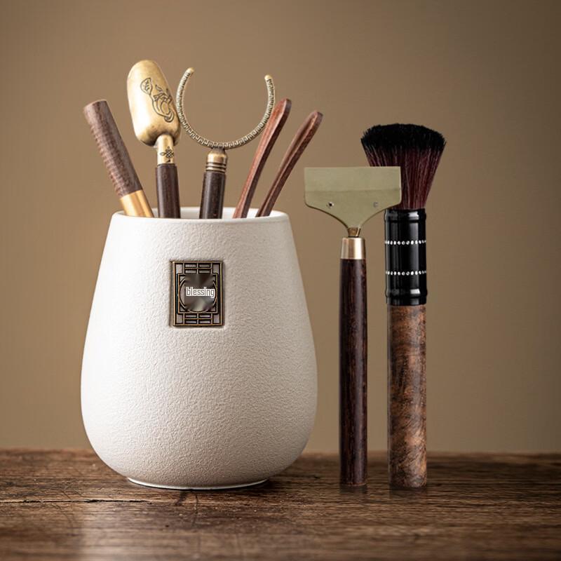 Hanton Black Pottery Tea Ceremony Set
Hanton Black Pottery Tea Ceremony Set