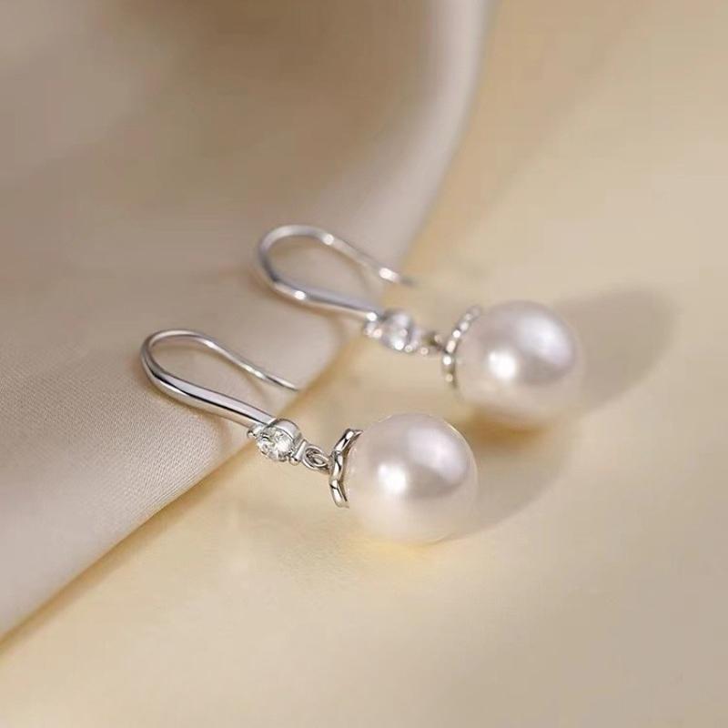 Earrings and Stud Earrings - Niche Women s Light Luxury High-end Style Earrings
Earrings and Stud Earrings - Niche Women s Light Luxury High-end Style Earrings