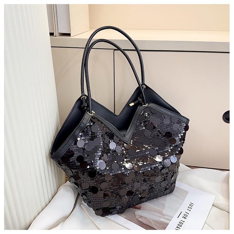 Fashi Shoulder Bag Women Large Capacity Glitter Handle Bag Trendy Crossbody Comfortable and Versatile Texture Commuting Bag чёрный
Fashi Shoulder Bag Women Large Capacity Glitter Handle Bag Trendy Crossbody Comfortable and Versatile Texture Commuting Bag чёрный