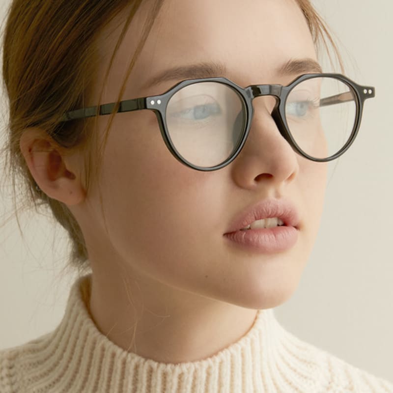 One Brilliant Eli-OB222-Black FREE
One Brilliant Eli-OB222-Black FREE