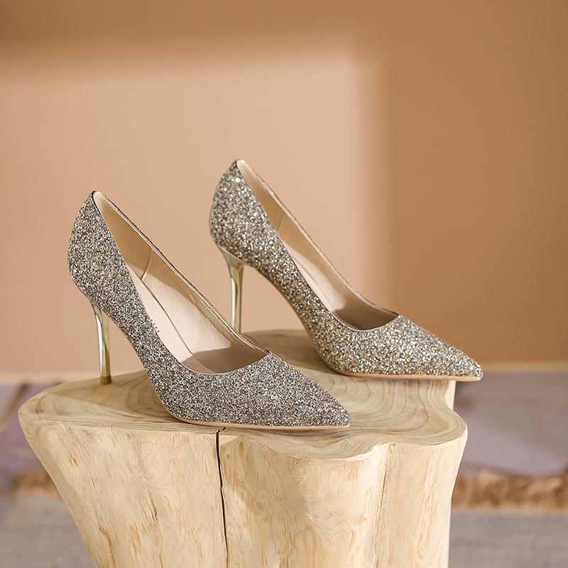 Fashion sequins new noble wedding banquet women s high heels versatile CM 34 шампанського
Fashion sequins new noble wedding banquet women s high heels versatile CM 34 шампанського