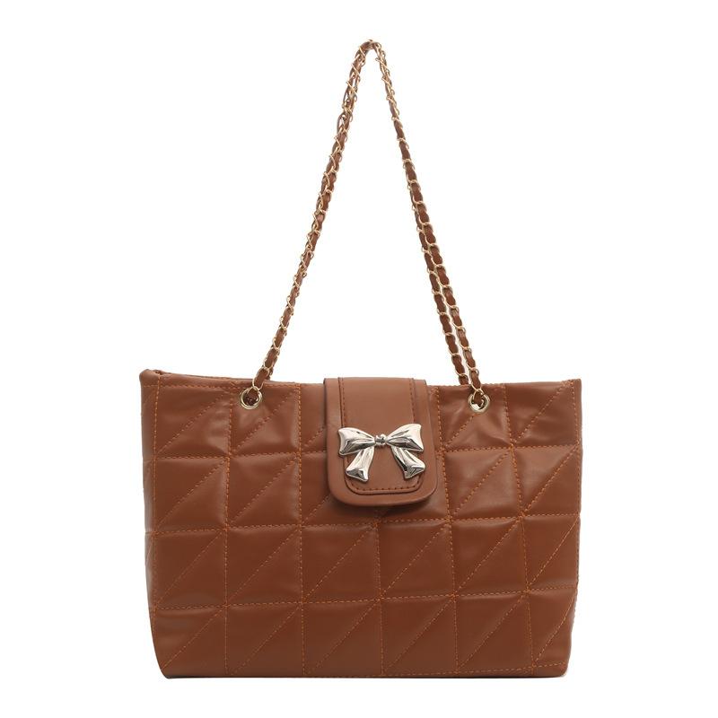 Soft texture rhombus chain large capacity tote bag 2024 new trendy fashion versatile commuter shoulder oblique span bag коричневий
Soft texture rhombus chain large capacity tote bag 2024 new trendy fashion versatile commuter shoulder oblique span bag коричневий