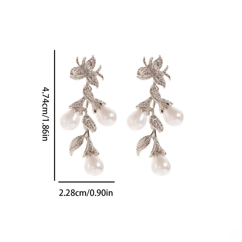 Trendy Temperament Flower Branch Earrings Sparkling Cubic Zirconia & Imitation Pearl Chandelier Earrings For Party Accessories
Trendy Temperament Flower Branch Earrings Sparkling Cubic Zirconia & Imitation Pearl Chandelier Earrings For Party Accessories