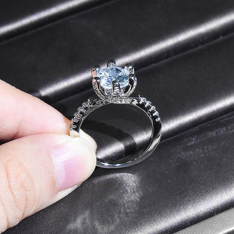 18K Rose Gold-Plated Carat Classic Six-Claw Ring Holder With Diamond Imitation Moissanite Ring For Women no. 6 платиновый
18K Rose Gold-Plated Carat Classic Six-Claw Ring Holder With Diamond Imitation Moissanite Ring For Women no. 6 платиновый