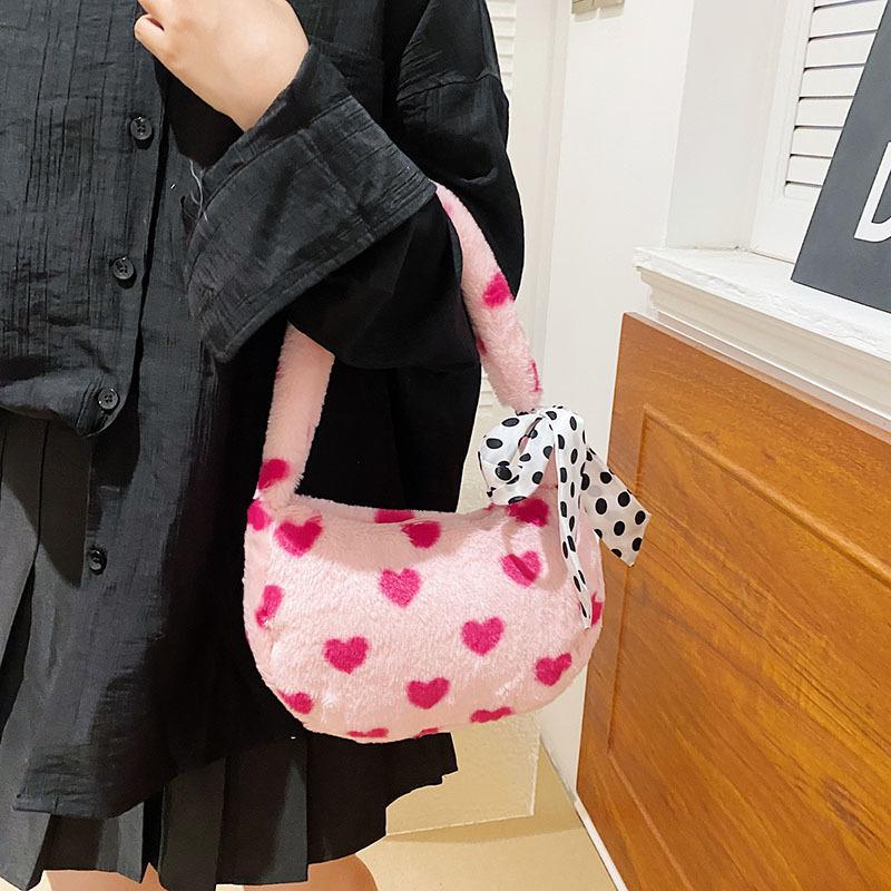 Casual new small square 2025 bag simple women s bag plush fashion bag messenger bag flower early autumn messenger зелёный
Casual new small square 2025 bag simple women s bag plush fashion bag messenger bag flower early autumn messenger зелёный