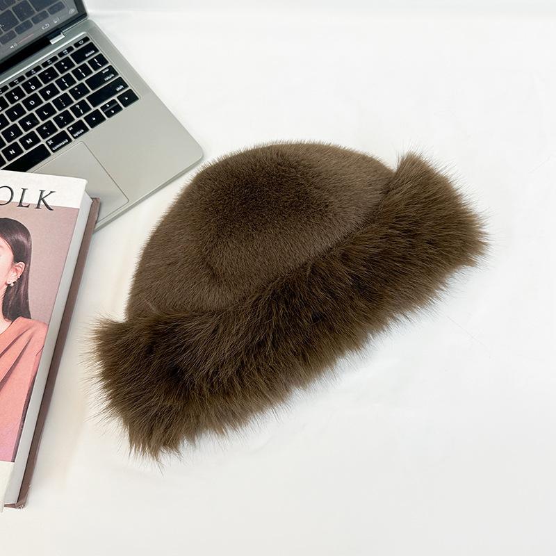 Furry Mongolian hat women s autumn and winter clothing, cold-proof and warm Northeast basin hat, furry ear protection hat, small bucket hat рожевий
Furry Mongolian hat women s autumn and winter clothing, cold-proof and warm Northeast basin hat, furry ear protection hat, small bucket hat рожевий