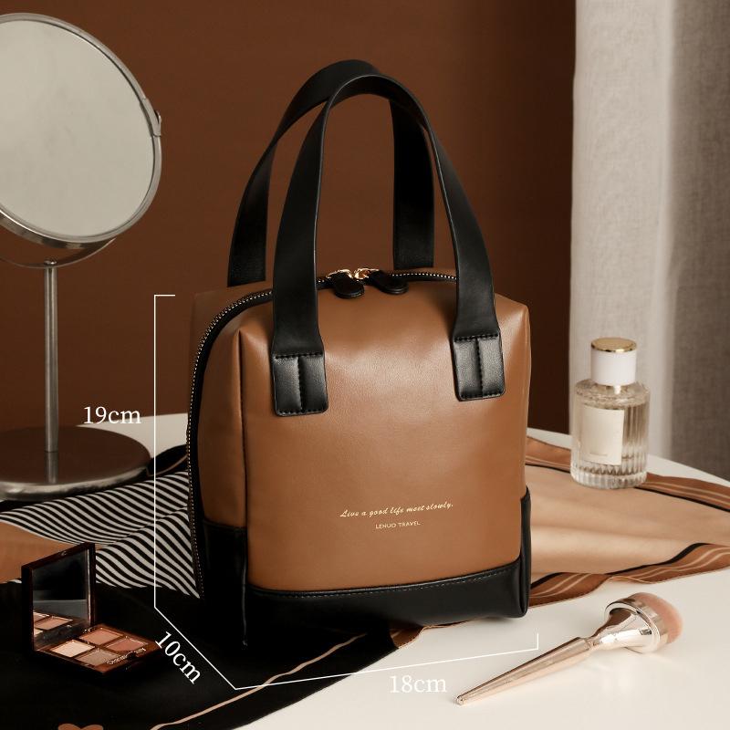 Женская косметичка, переносная сумка для хранения, большая вместимость, роскошная косметичка, дорожный органайзер, сумка для туалетных принадлежностей первой необходимости
Женская косметичка, переносная сумка для хранения, большая вместимость, роскошная косметичка, дорожный органайзер, сумка для туалетных принадлежностей первой необходимости