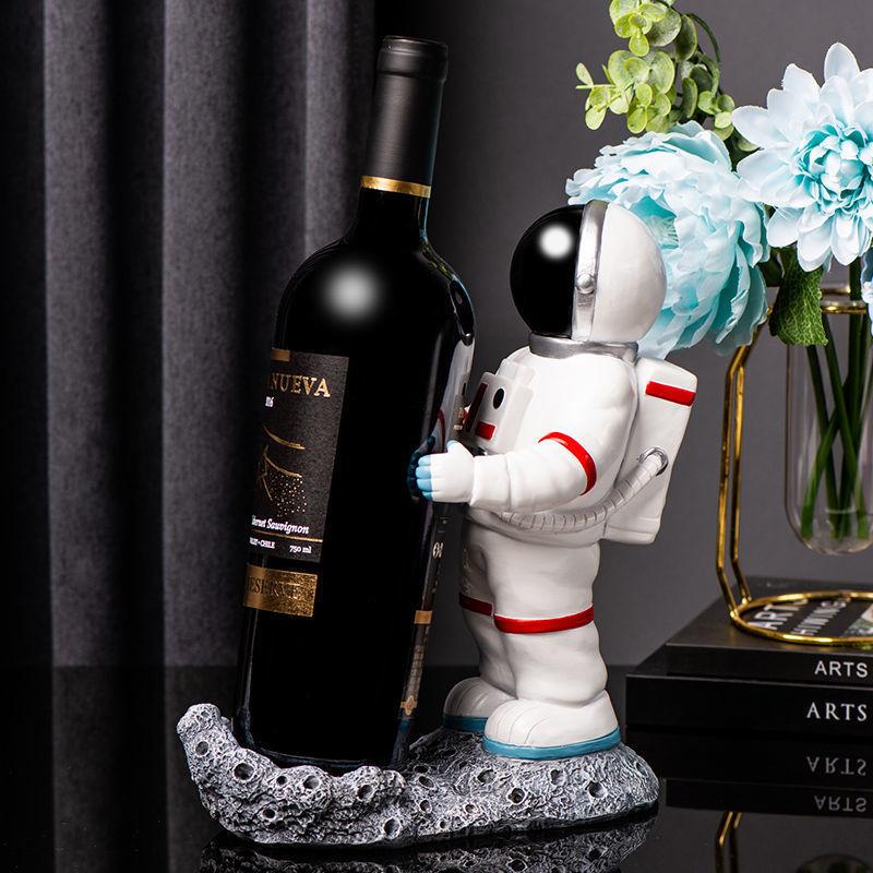 Light luxury style astronaut wine rack ornaments home living room creative red wine rack astronaut wine cabinet decoration furnishings
Light luxury style astronaut wine rack ornaments home living room creative red wine rack astronaut wine cabinet decoration furnishings