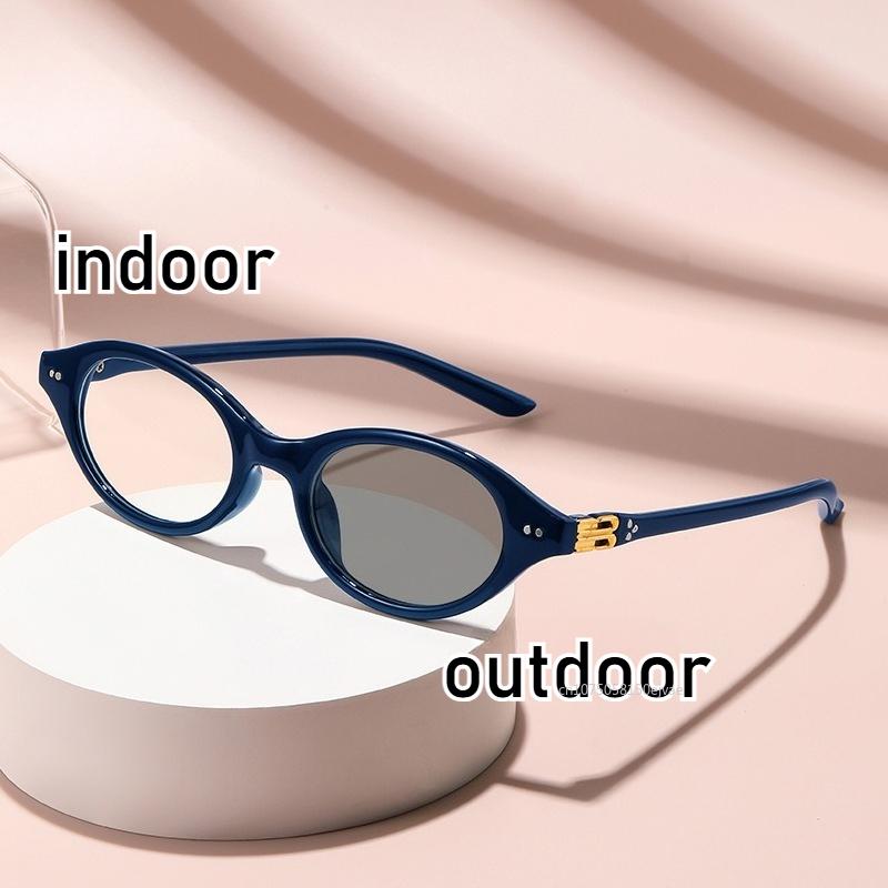 Photochromic Myopia Glasses For Women Unisex Oval Cat Eye Clear Near Sight Eyeglasses Urltra-Light Myopia Glasses 0 To -4.0 0
Photochromic Myopia Glasses For Women Unisex Oval Cat Eye Clear Near Sight Eyeglasses Urltra-Light Myopia Glasses 0 To -4.0 0