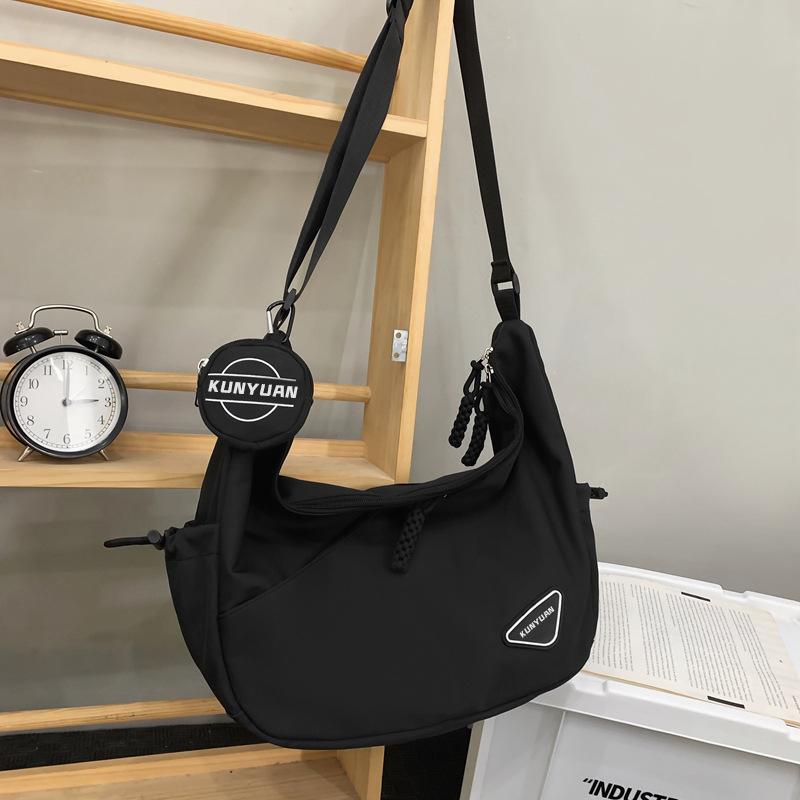 Сумка кроссбоди для мальчиков, модный бренд, повседневная, универсальная, для поездок на работу, на плечо, женская сумка 2025, новая, функциональная, велосипедная сумка почтальона чёрный
Сумка кроссбоди для мальчиков, модный бренд, повседневная, универсальная, для поездок на работу, на плечо, женская сумка 2025, новая, функциональная, велосипедная сумка почтальона чёрный