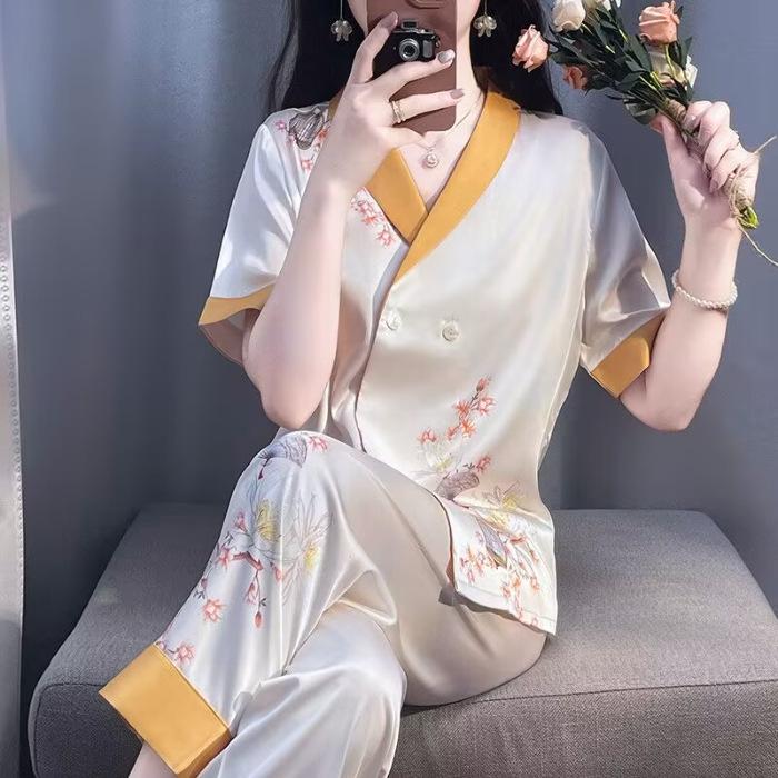 Ice silk premium spring and summer pajamas women s print sweet long short fashion print Internet celebrity loungewear suit new M
Ice silk premium spring and summer pajamas women s print sweet long short fashion print Internet celebrity loungewear suit new M