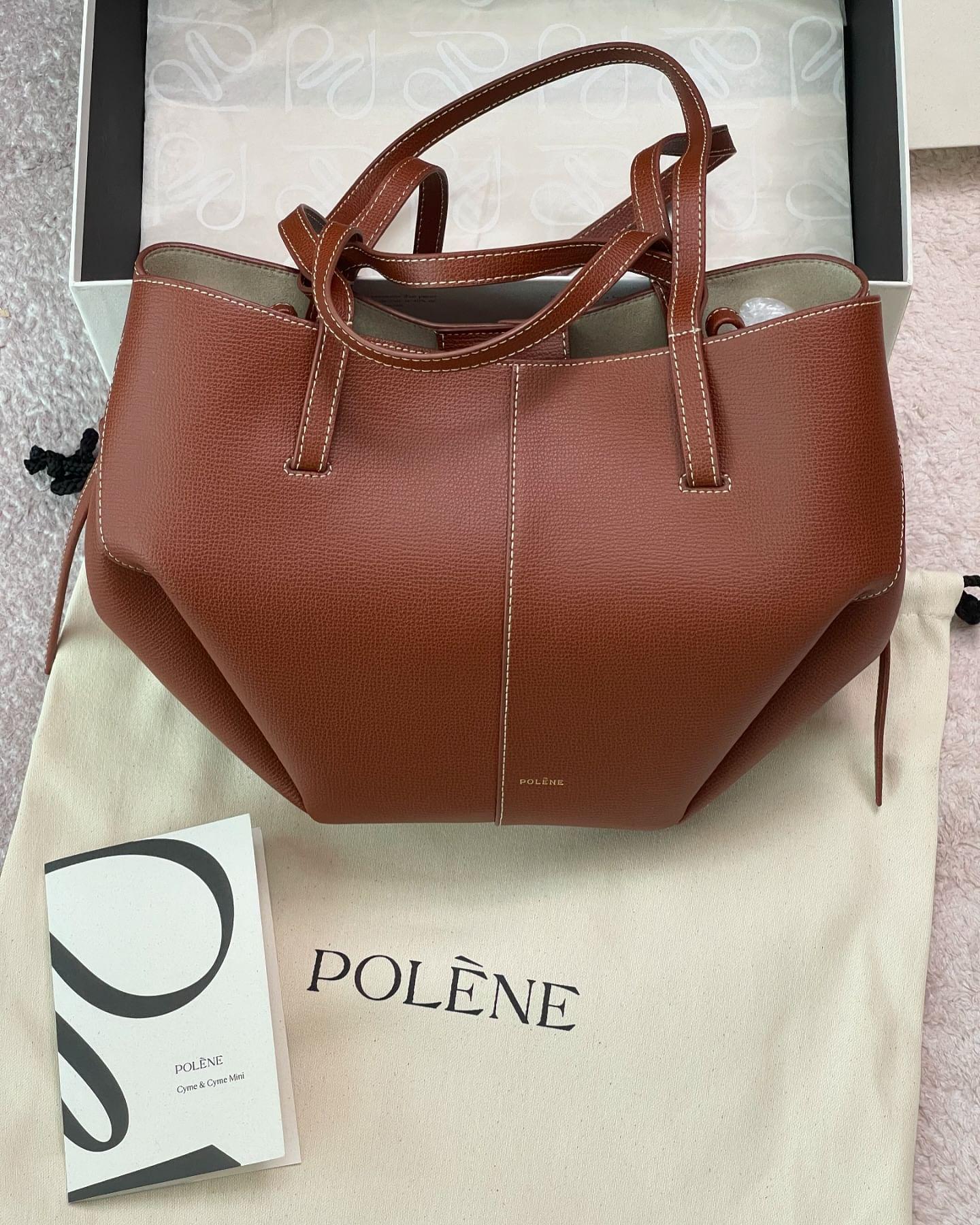 Модернизированная французская сумка Niche из натуральной кожи: Сумка Cyme из коровьей кожи большой вместимости
Модернизированная французская сумка Niche из натуральной кожи: Сумка Cyme из коровьей кожи большой вместимости