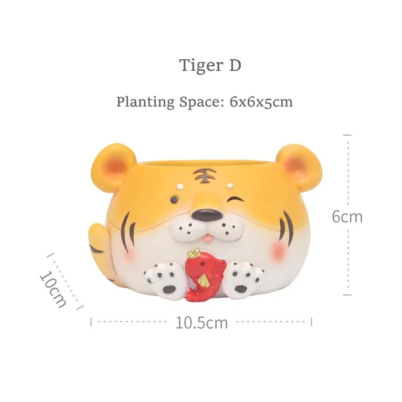 Cute Tiger Small Plant Pot Resin Succulent Planter for Home Office Desk Decor Mini Ornament Fairy Garden Decorative Flowerpot
Cute Tiger Small Plant Pot Resin Succulent Planter for Home Office Desk Decor Mini Ornament Fairy Garden Decorative Flowerpot