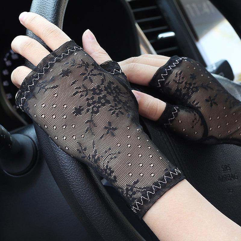 Lace Fingerless Sunscreen Gloves for Women - Breathable & High Elasticity, Ideal for Driving, Cycling, Scar & Tattoo Coverage. Black
Lace Fingerless Sunscreen Gloves for Women - Breathable & High Elasticity, Ideal for Driving, Cycling, Scar & Tattoo Coverage. Black